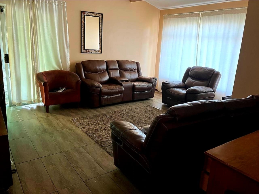 3 Bedroom Property for Sale in Amalinda Eastern Cape